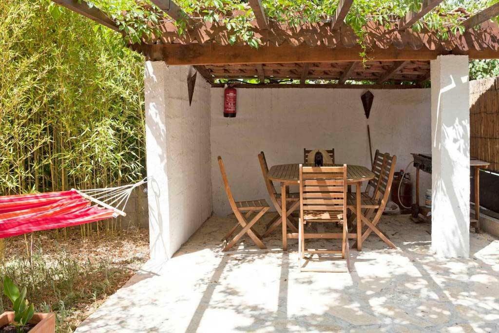 Le Gite Des Garrigues Restinclieres Exterior foto